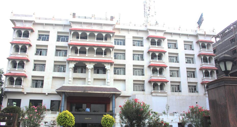 Hotel Chidambara International, Raipur 5